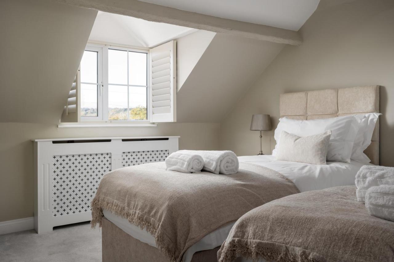 Alpha Terrace Villa Moreton-in-Marsh Bagian luar foto